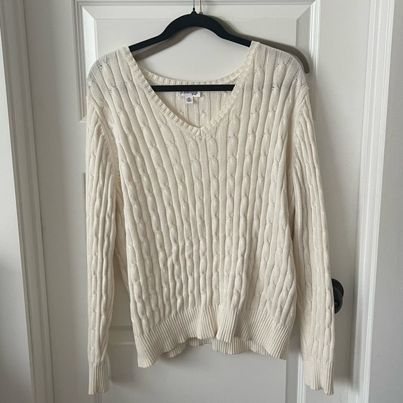 St. John's Bay Sweaters - st. john’s bay cream knit sweater